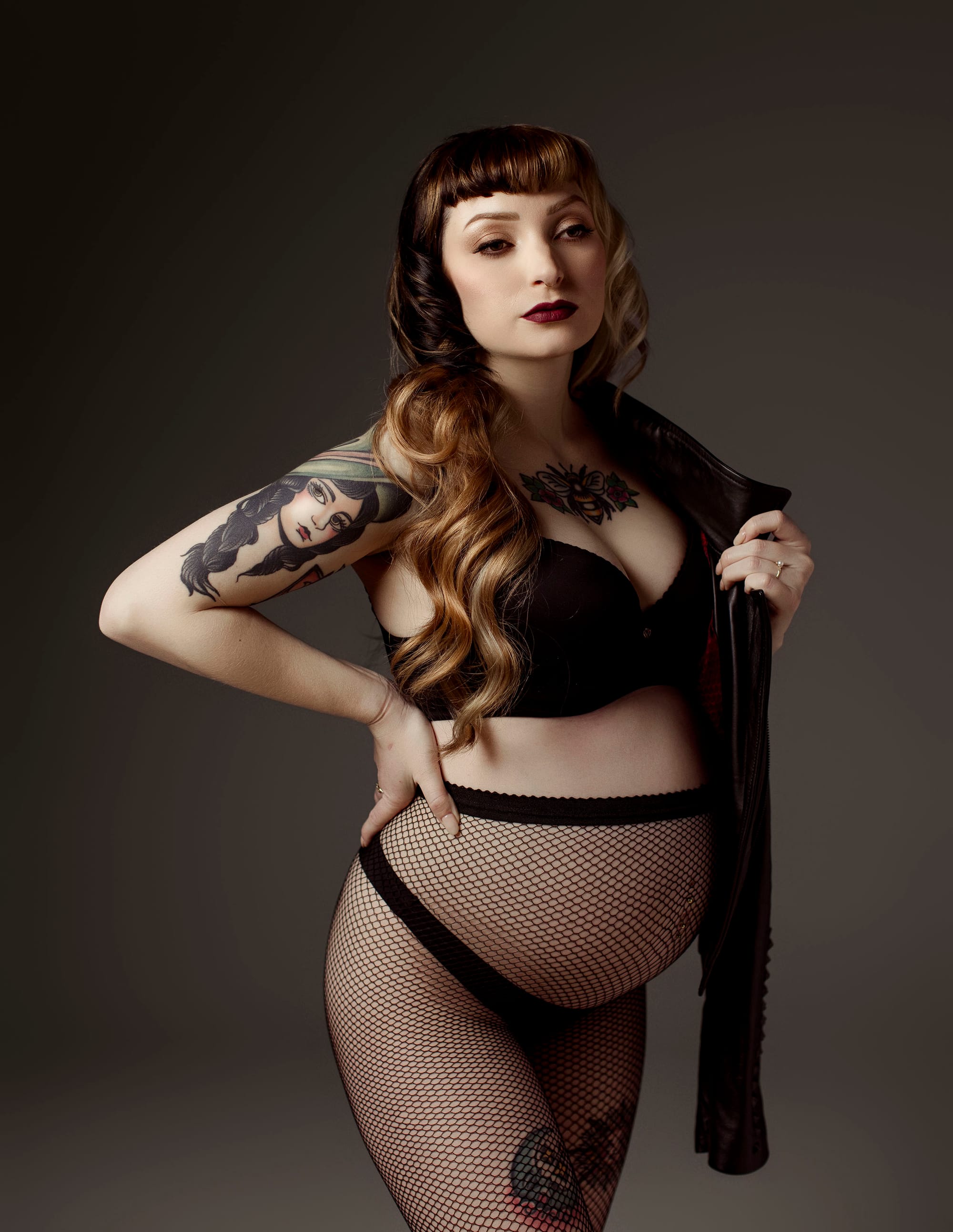 Behind the Lens: Intimate. Bold. Beautiful: Ashlee’s Vision for Modern Maternity Photography