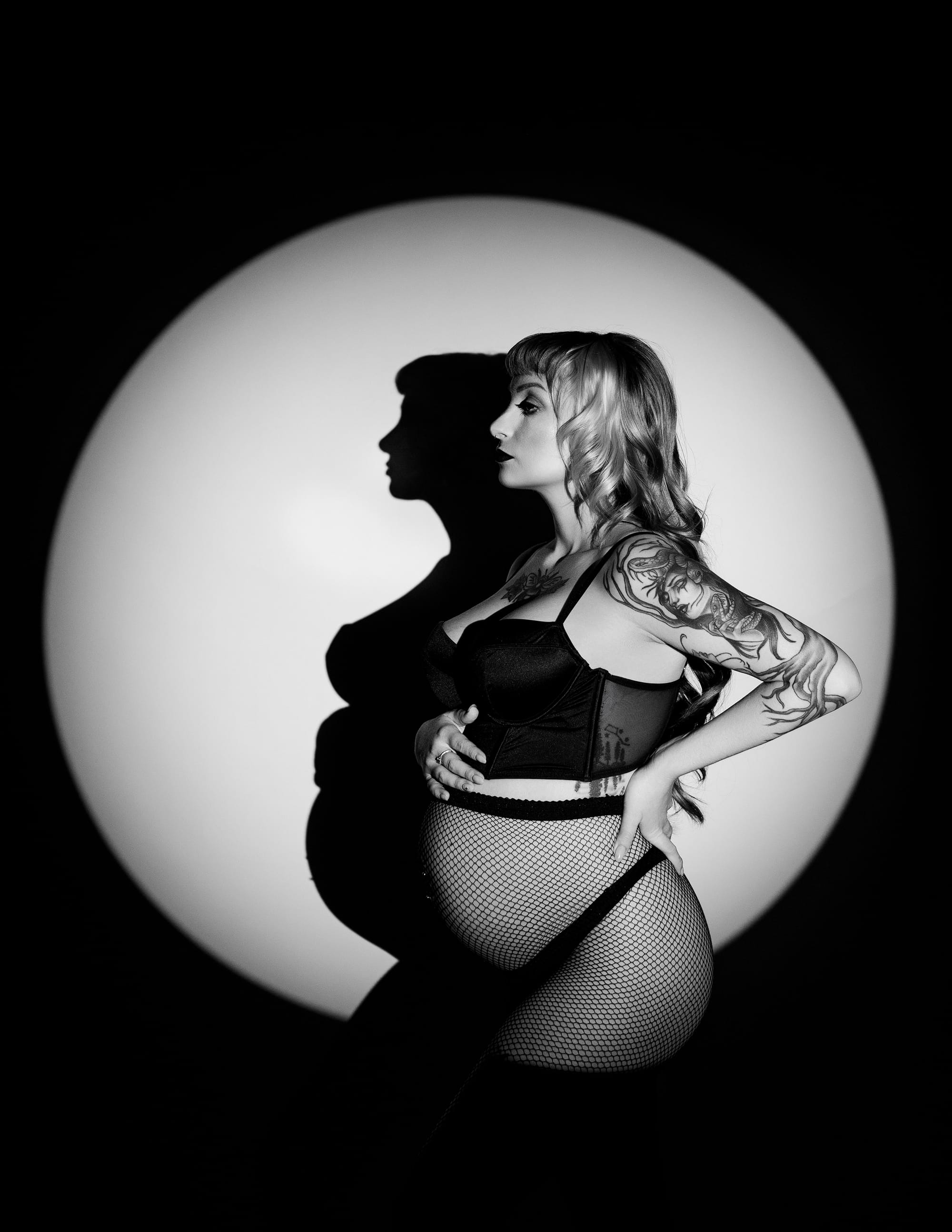 Behind the Lens: Intimate. Bold. Beautiful: Ashlee’s Vision for Modern Maternity Photography