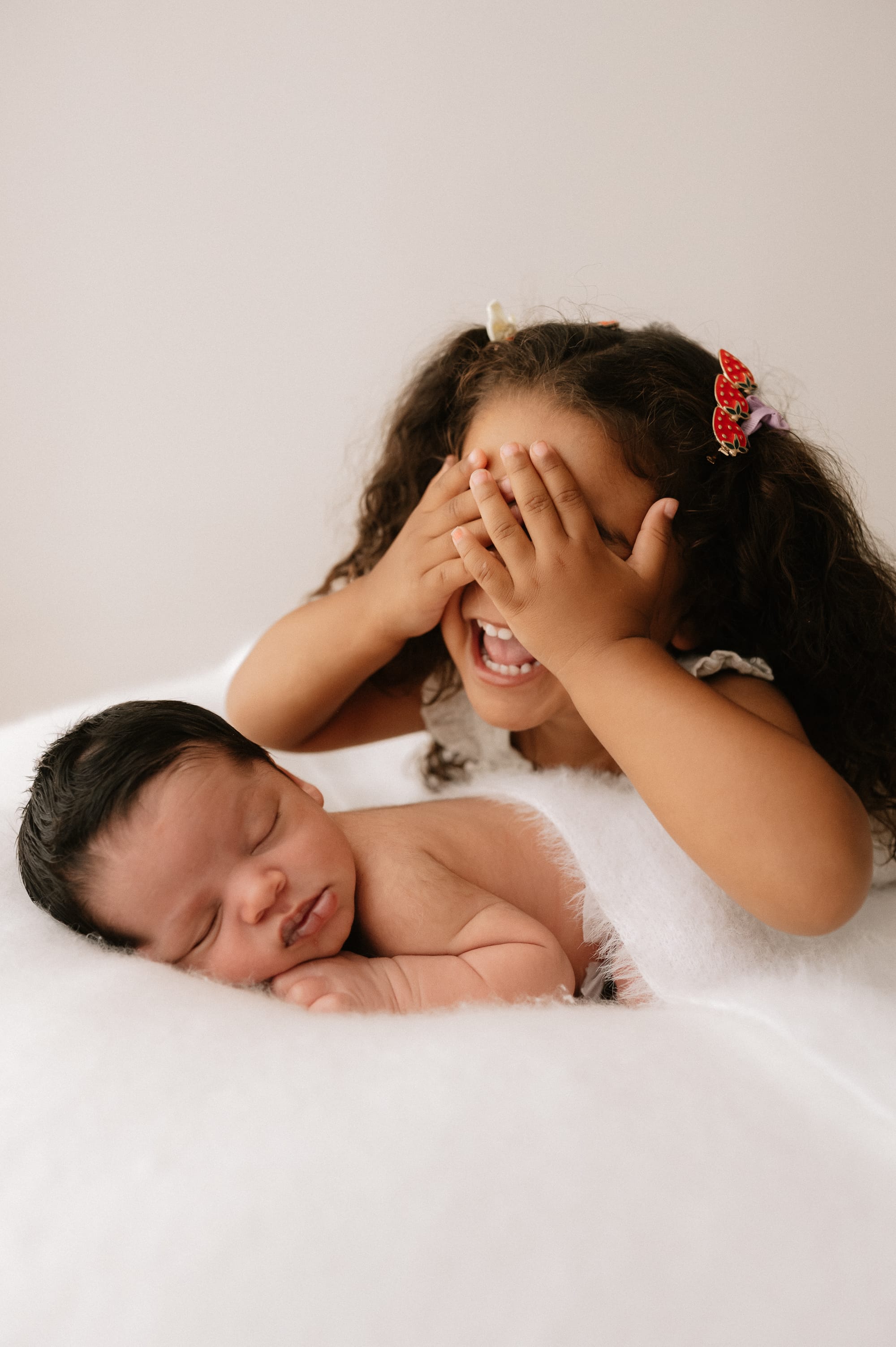 Behind the Lens: First Cries, Gentle Light & the Art of Holding Time by Lucy Rose on Photographing Newborns in Their Earliest, Purest Days