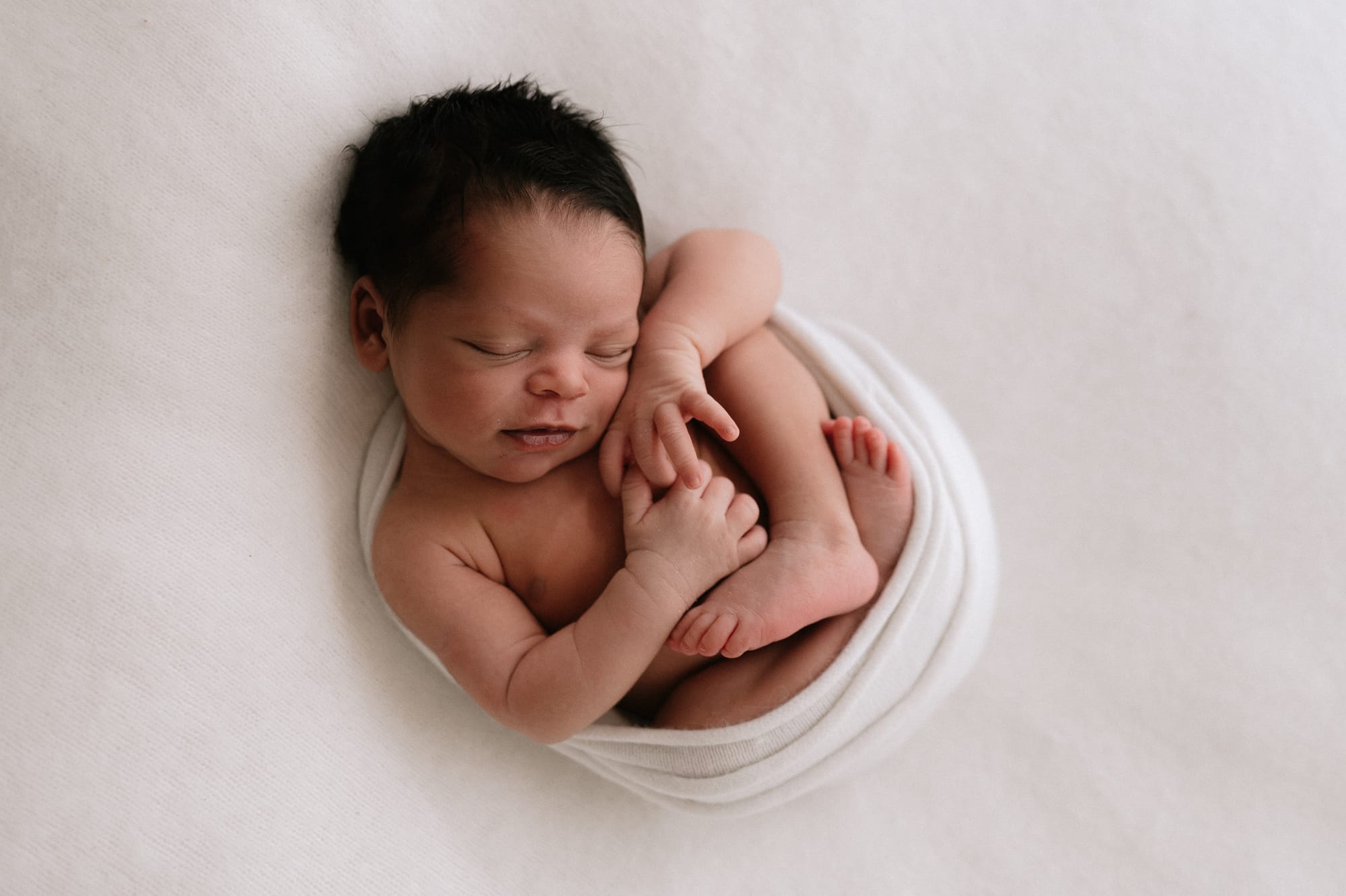 Behind the Lens: First Cries, Gentle Light & the Art of Holding Time by Lucy Rose on Photographing Newborns in Their Earliest, Purest Days
