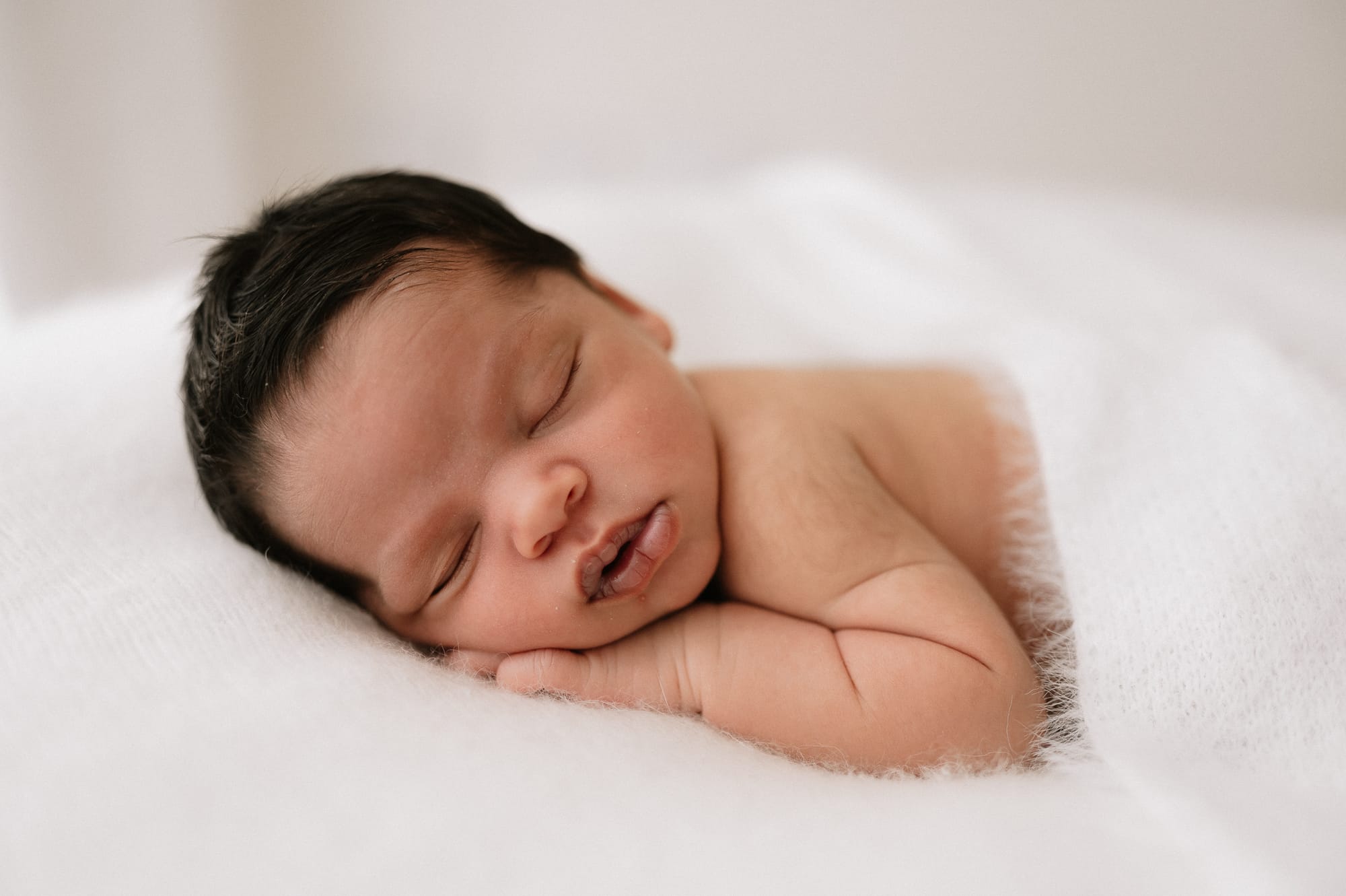 Behind the Lens: First Cries, Gentle Light & the Art of Holding Time by Lucy Rose on Photographing Newborns in Their Earliest, Purest Days