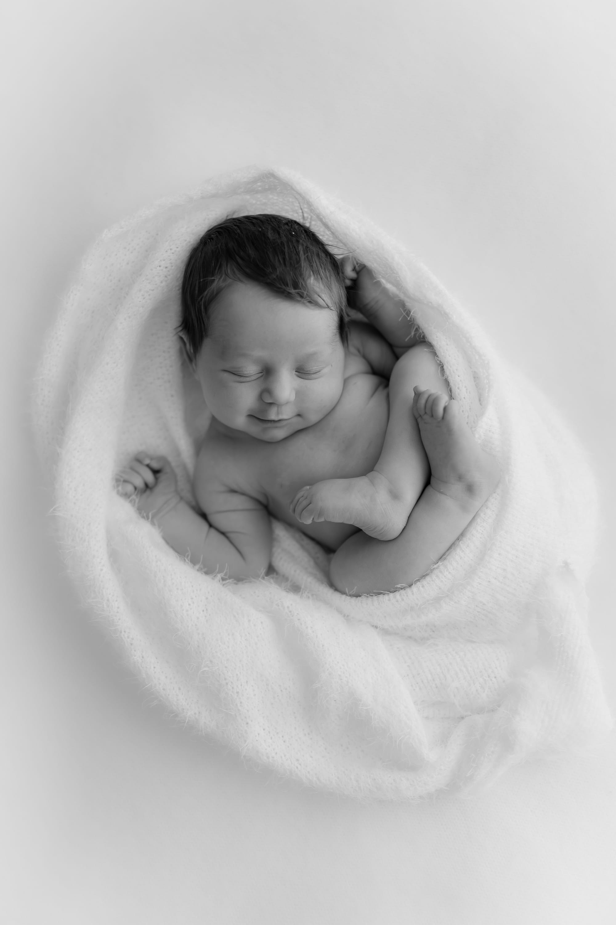 Behind the Lens: First Cries, Gentle Light & the Art of Holding Time by Lucy Rose on Photographing Newborns in Their Earliest, Purest Days